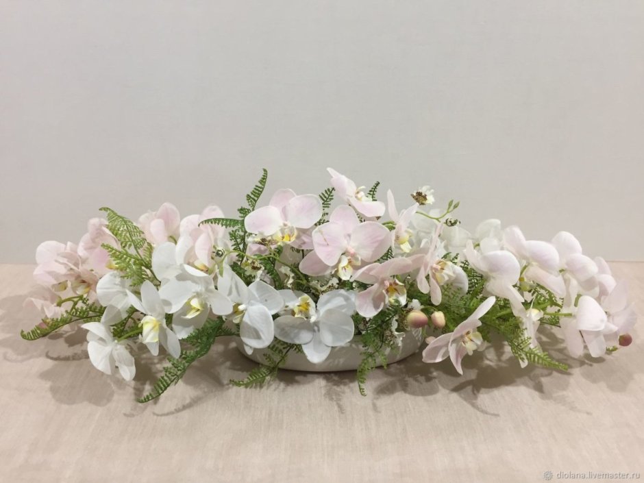 Композиции из искусственных цветов