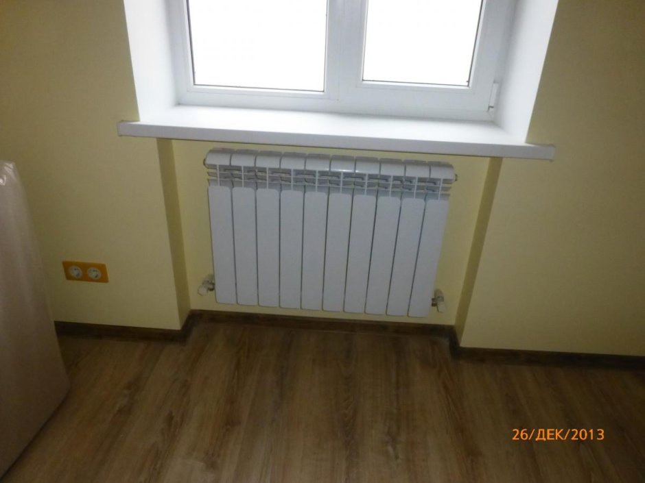 Батарея под окном