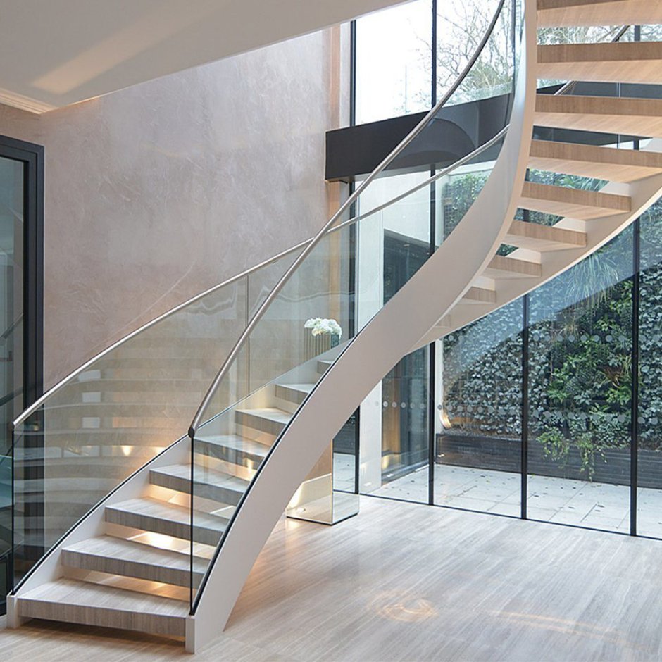 Лестница Curved Staircase