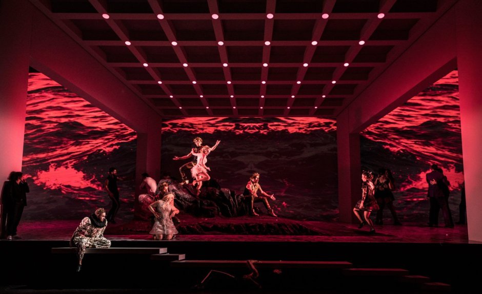 Modern scenography