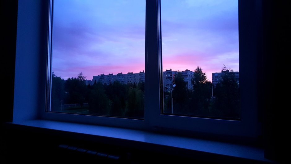 Окно с подоконником