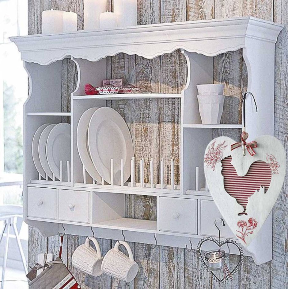 Полки на кухне в стиле Shabby Shick
