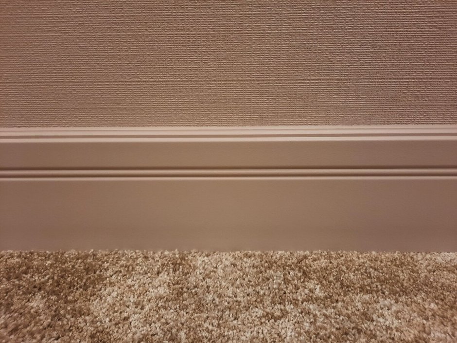 Тумба с плинтусом