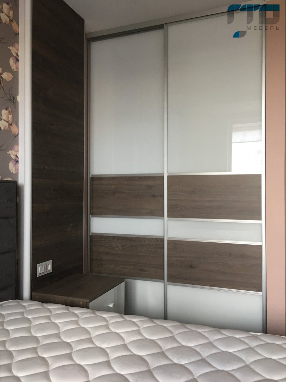 Комбинированные дверцы в шкафы купе
