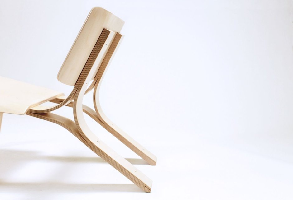 Дизайнерские стулья из гнутой фанеры