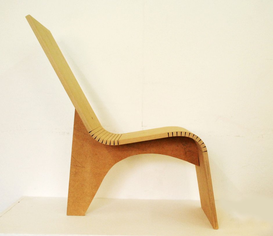 Дизайнерское кресло из гнутой фанеры рабочее