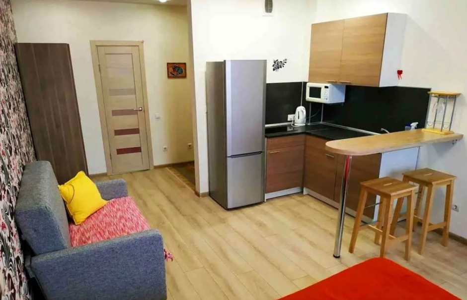 Интерьер кухни в комнате в общежитии