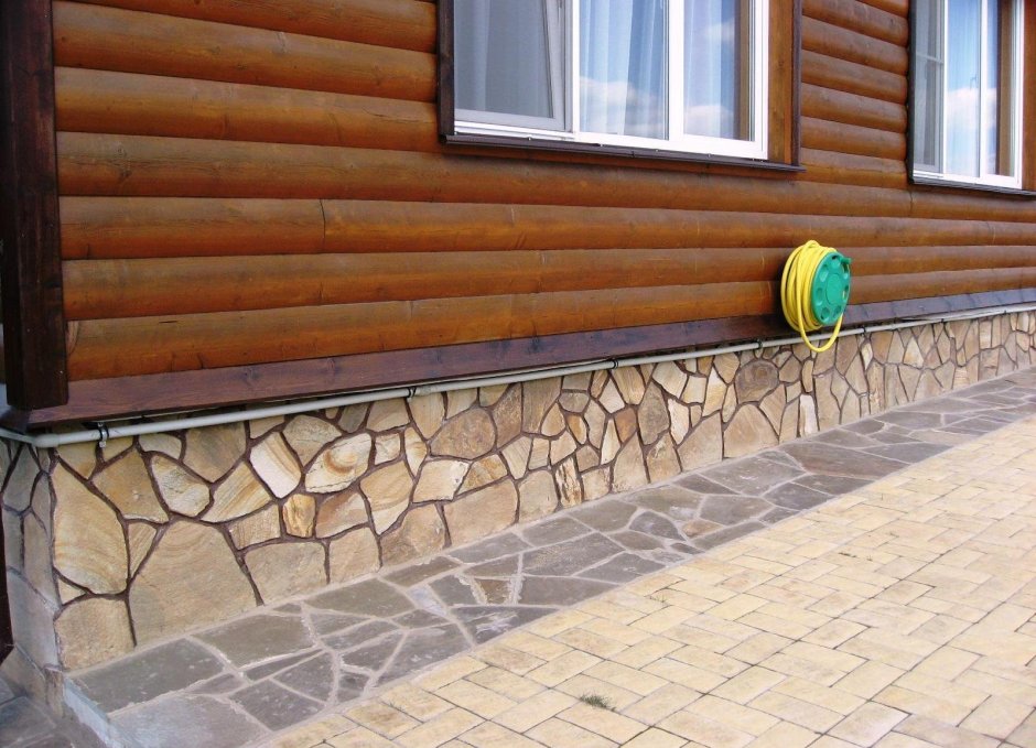 Отделка фундамента