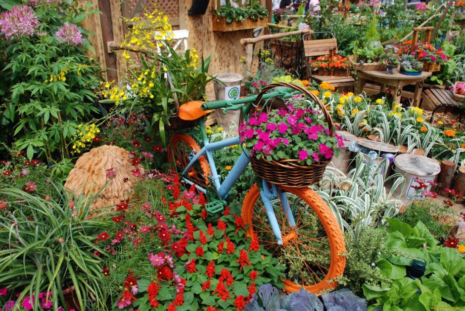 Украшение велосипеда в огород