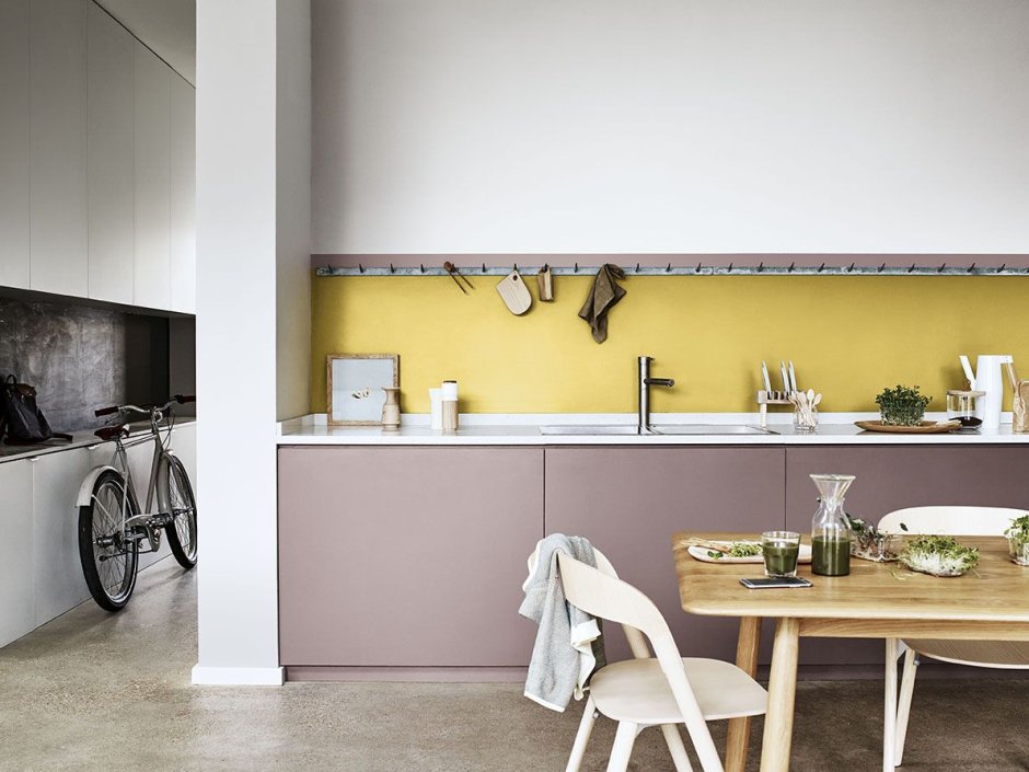 Кухня в красках Dulux в интерьере