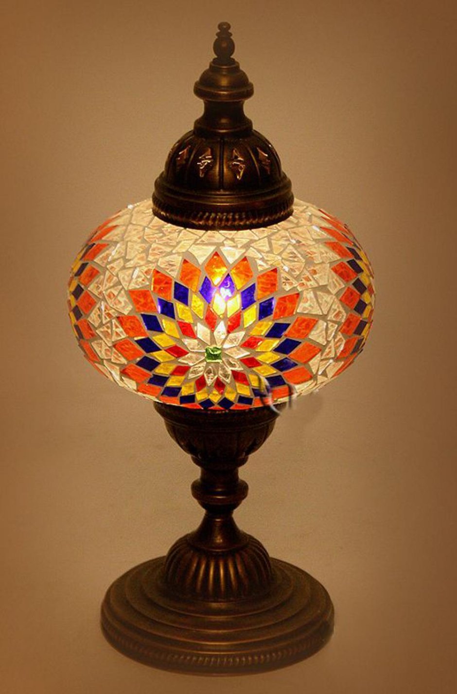 Настольная лампа с мозаичным абажуром высота 69 см
