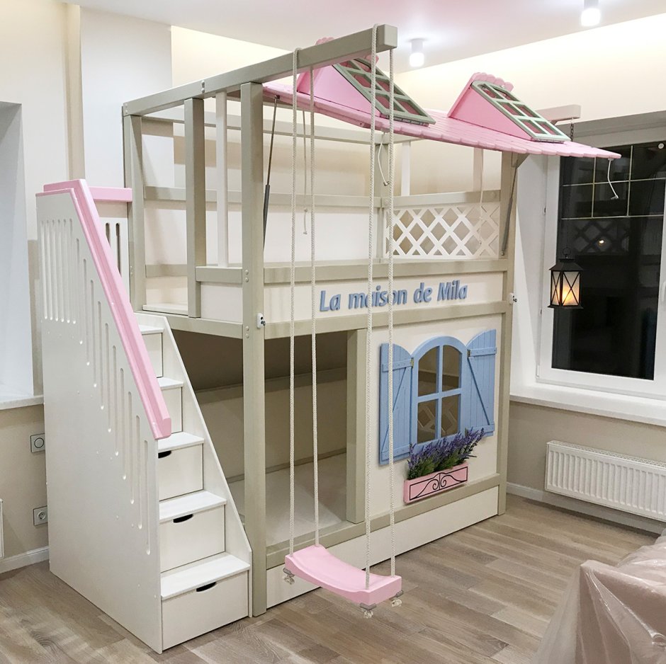 Кровать домик для девочки с лестницей