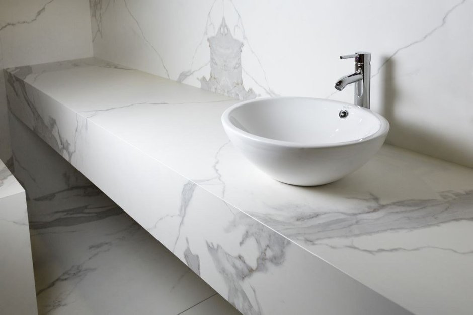 Керамическая столешница Neolith Calacata