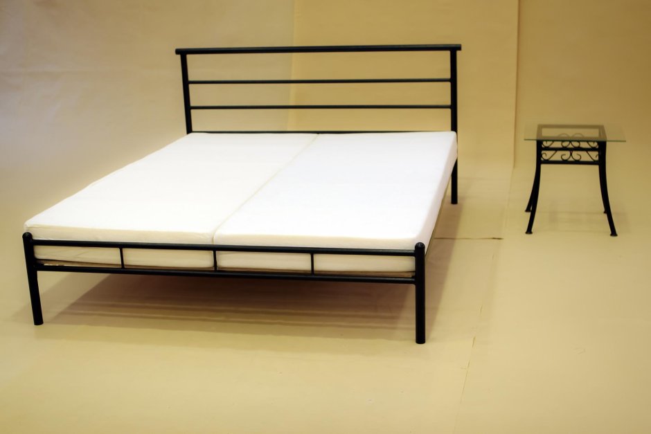 Металлическая кровать 140х200 аристо