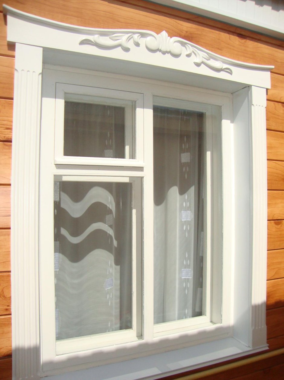 Наличники деревянные на белые пластиковые окна