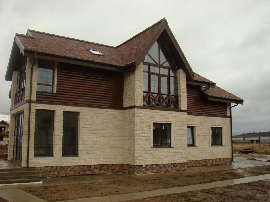 Комбинированный фасад