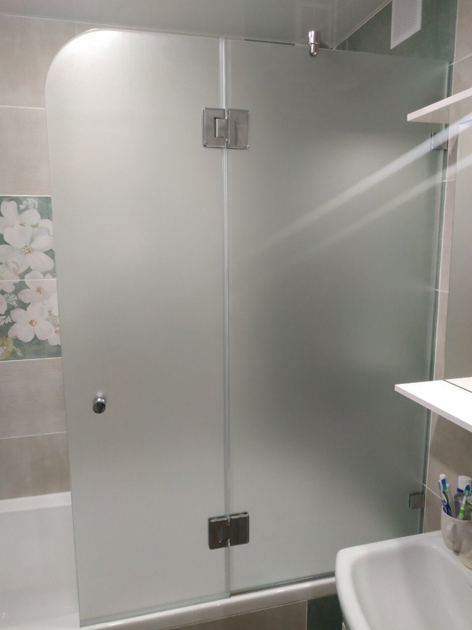 Матовое стекло в ванной
