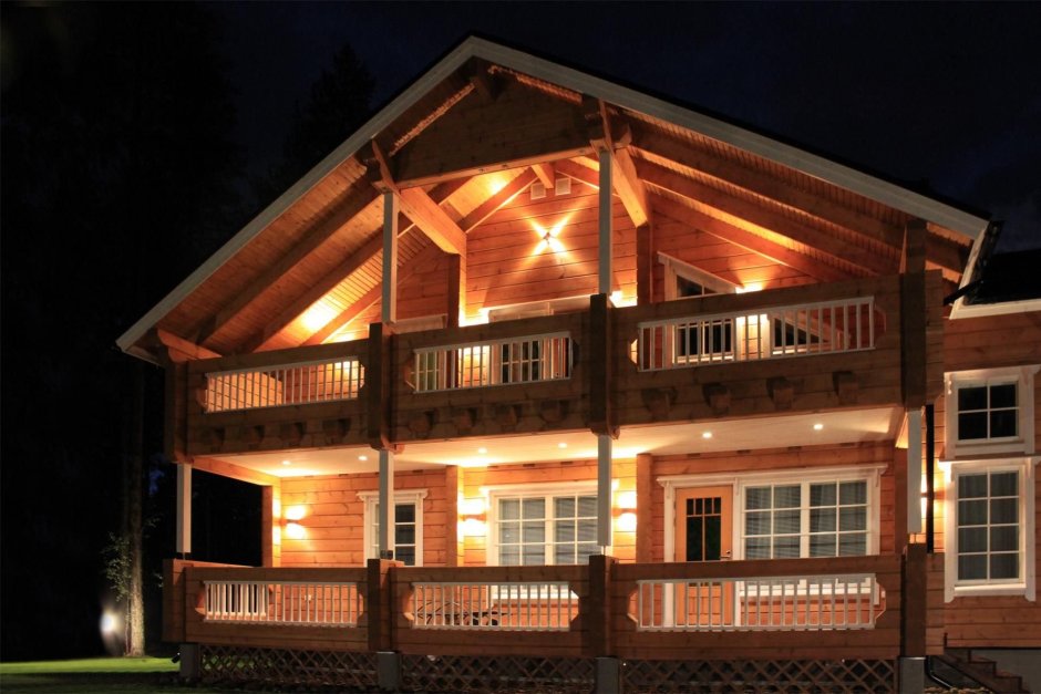 Подсветка деревянного дома