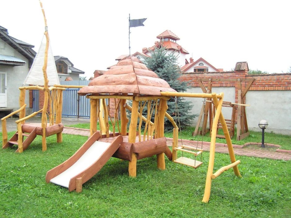 Площадка для детей на даче