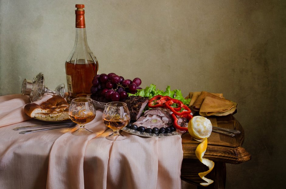 Застолье с коньяком