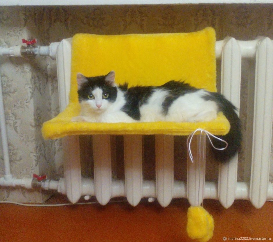 Полка для кота на батарею