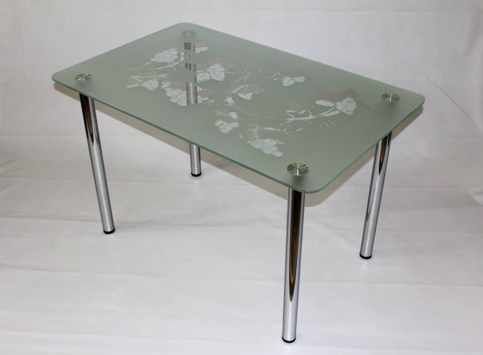 Стеклянный обеденный стол Эдель