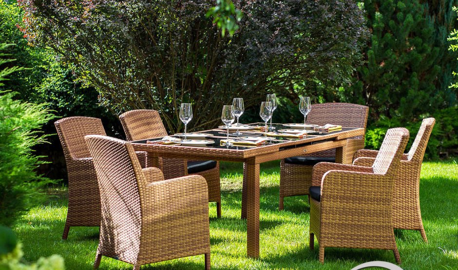 Плетеная мебель у мангала 1 м на 3 м