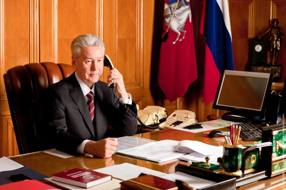 Собянин в кабинете