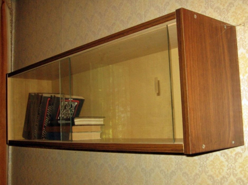 Советские книжные полки со стеклом