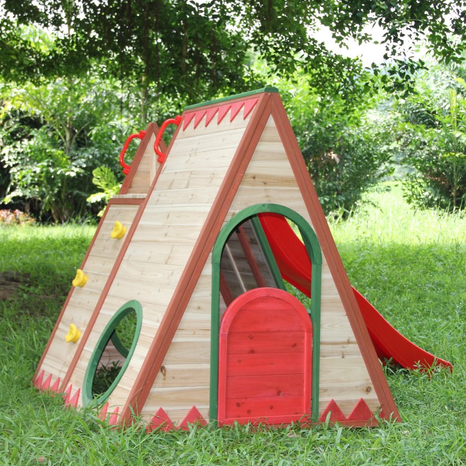 Домик для детей треугольный на даче