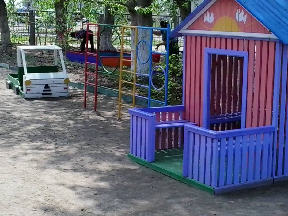 Домик на детскую площадку в детский сад
