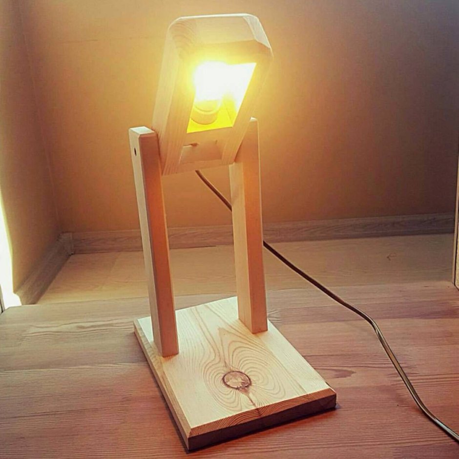 Самодельная настольная лампа