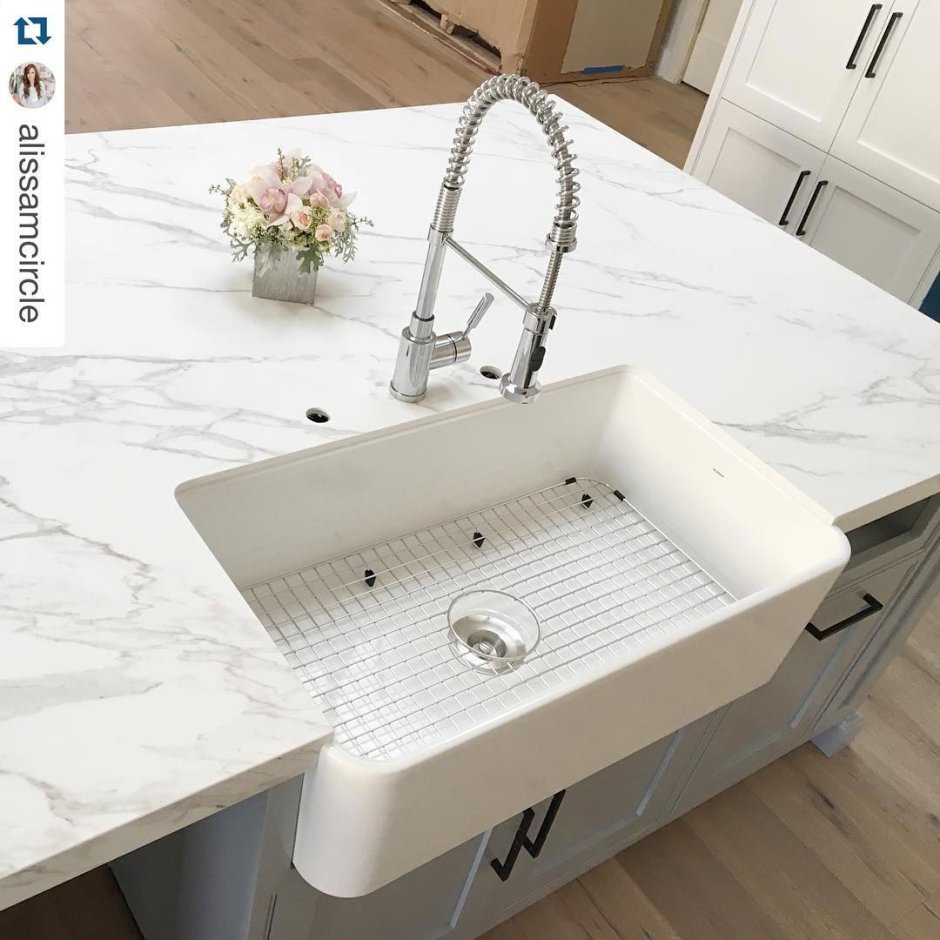 Фермерская раковина белая