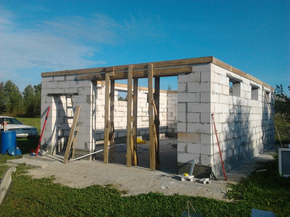 Гараж из газобетонных блоков