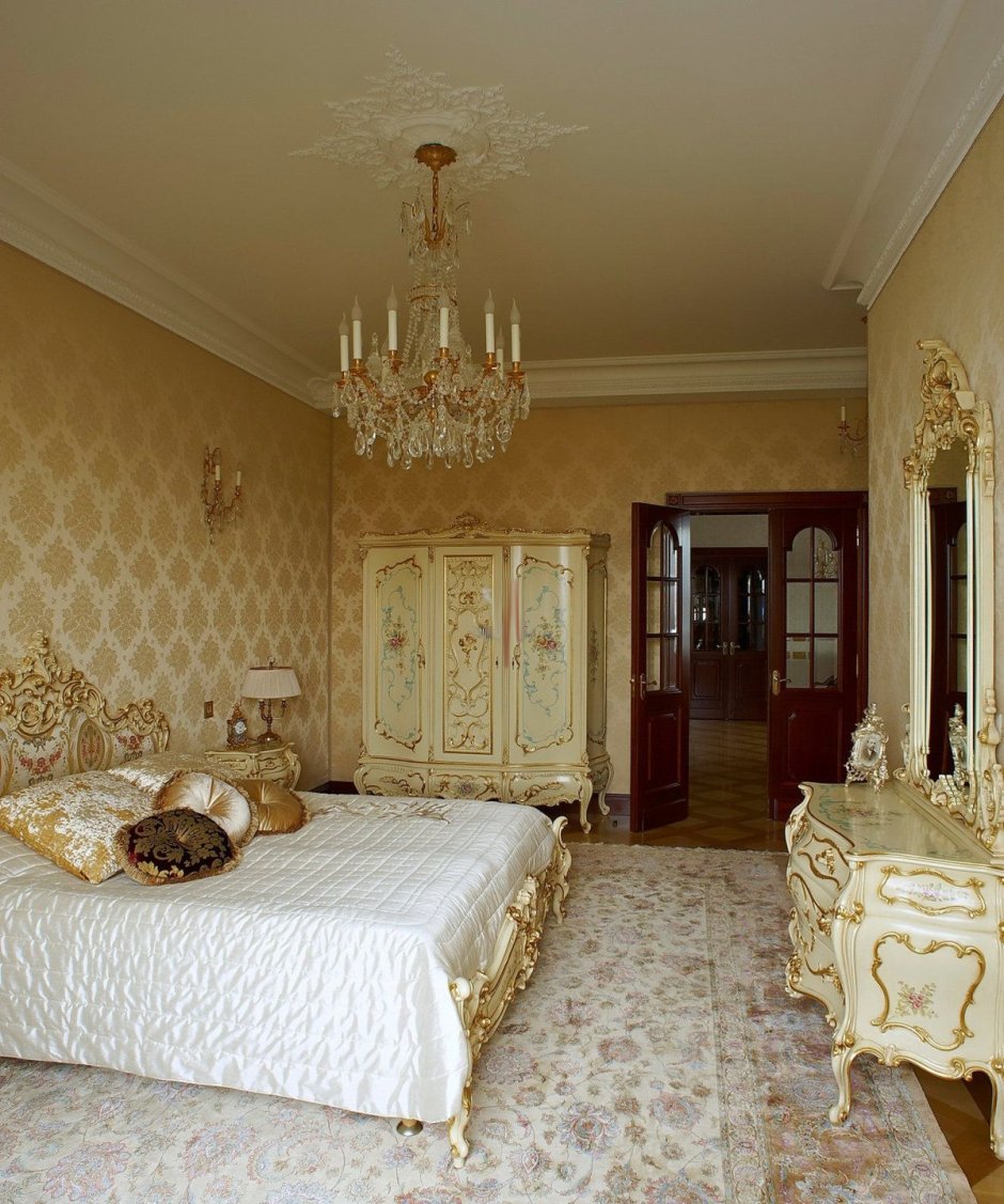 Спальня в стиле классика и Барокко