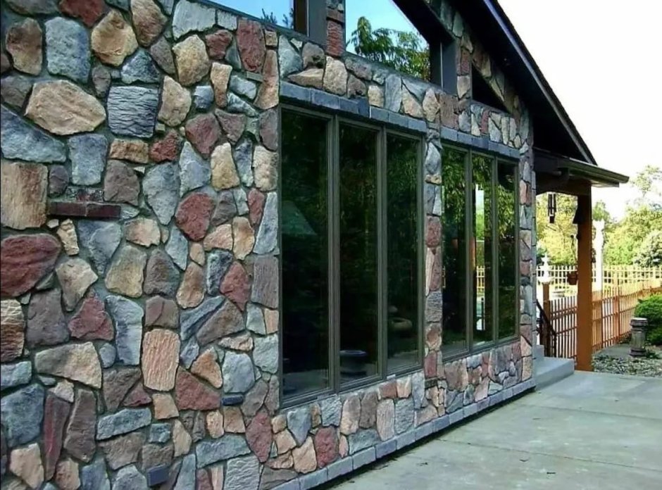 Облицовка фасада натуральным камнем