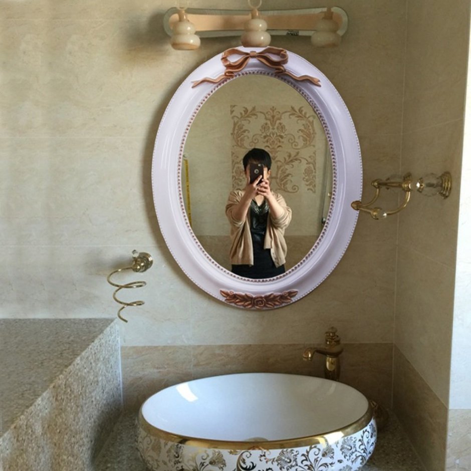Зеркало в туалете