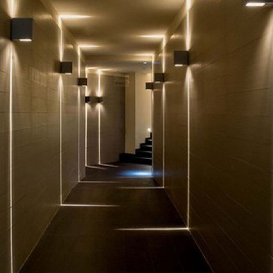 Настенное освещение коридора