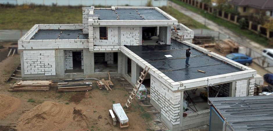 Дом с плоской крышей монолит 170 м