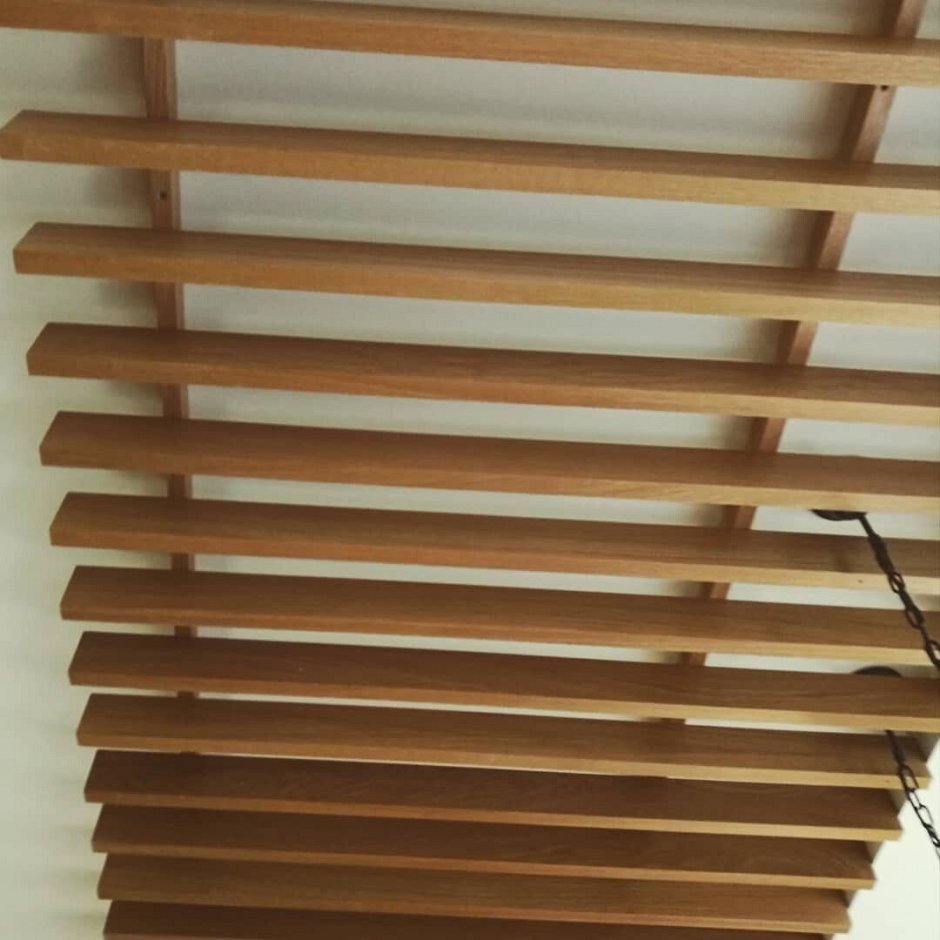 Монтаж деревянных реек на потолок