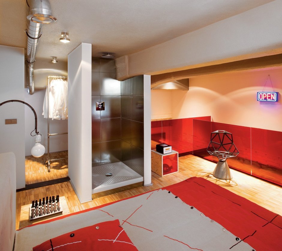 Интерьер комнат с кухней и душем
