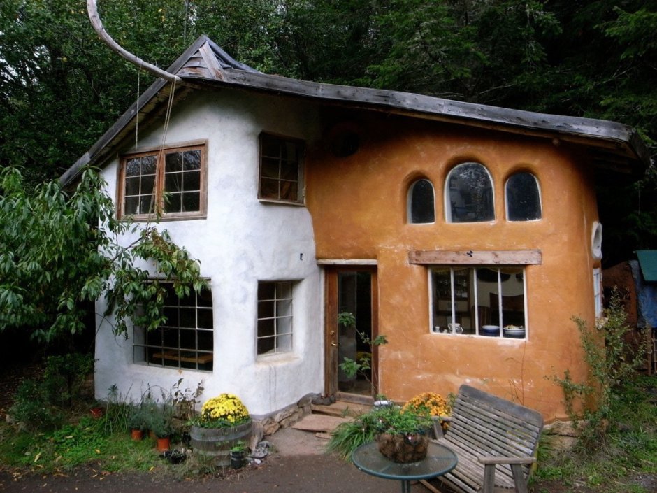 Саманные глинобитные домики