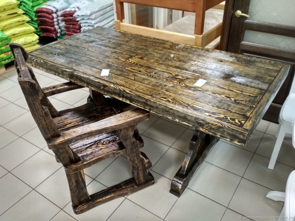 Столешница из состаренного дерева