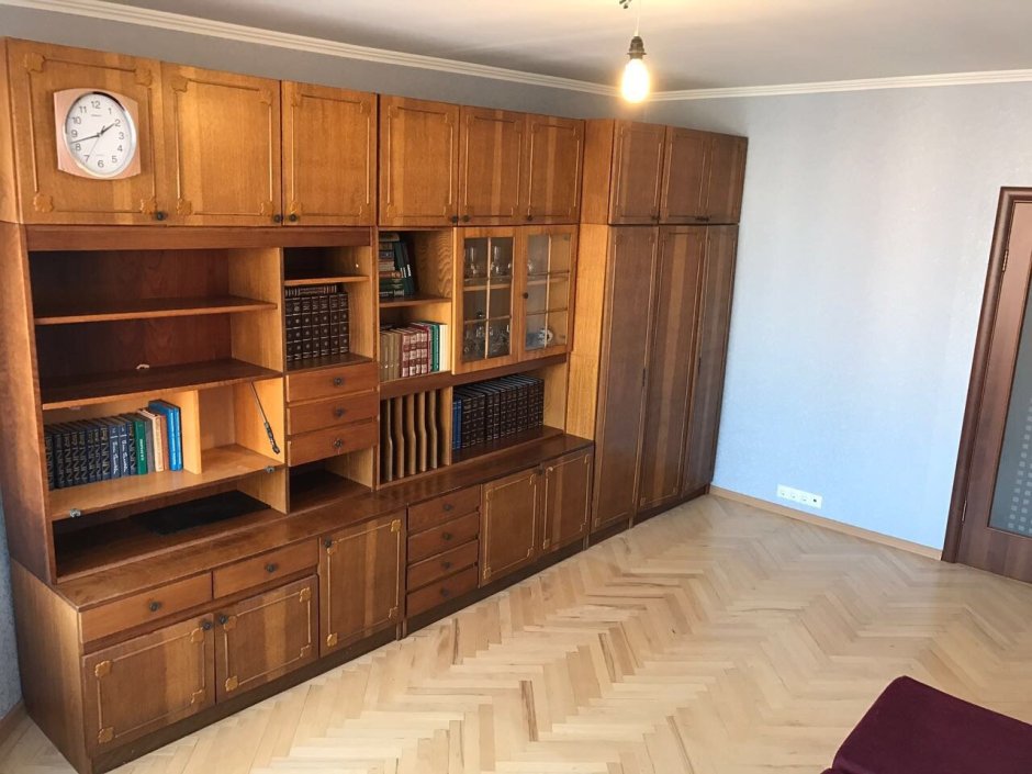 Советская мебельная стенка