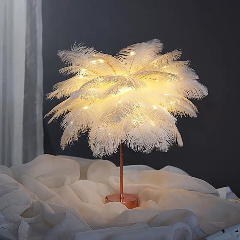 Лампа с перьями