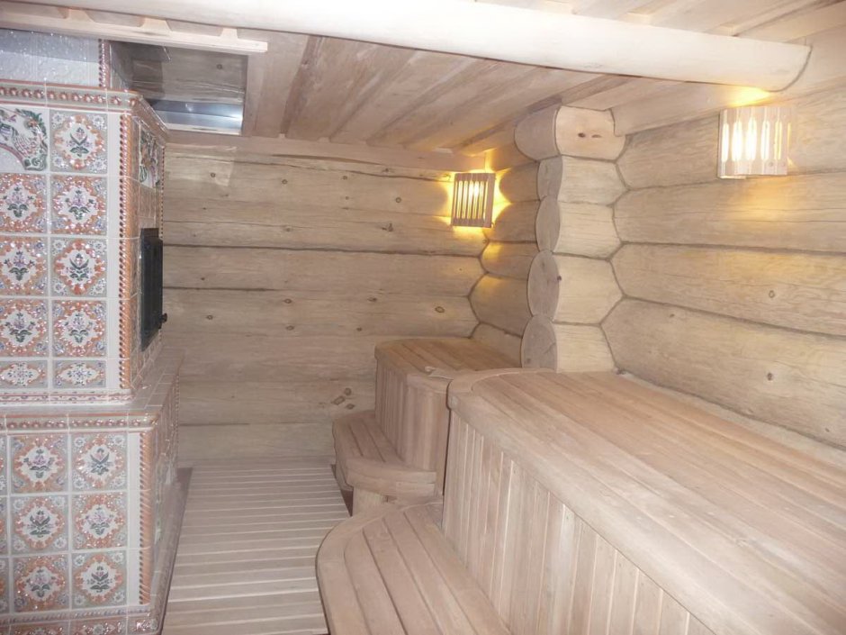 Бревенчатая баня внутри