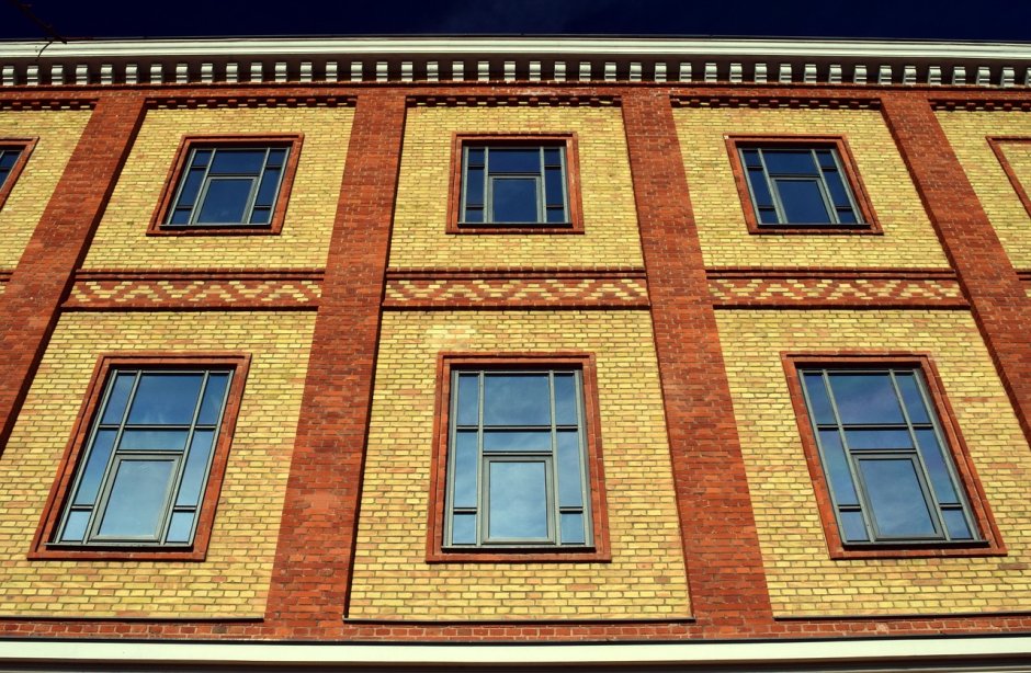 Имитация окна на фасаде
