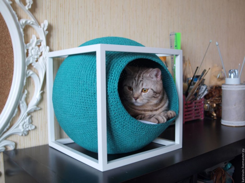 Домик для кошки из ниток