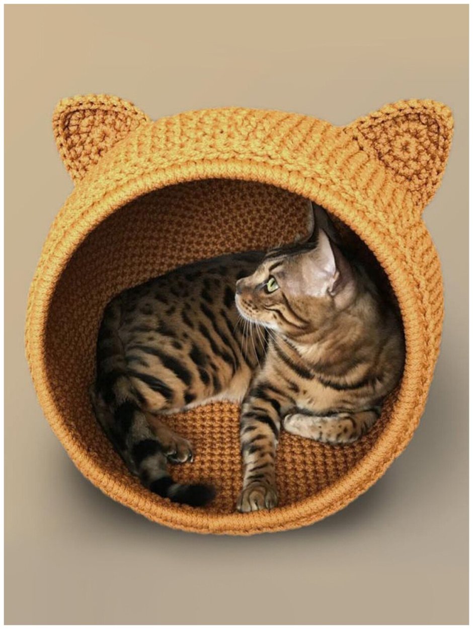 Лежанка для кошки из трикотажной пряжи
