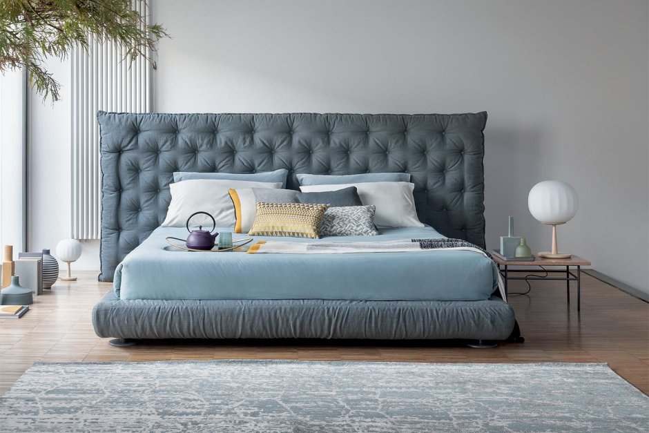 Bonaldo Cuff Bed
